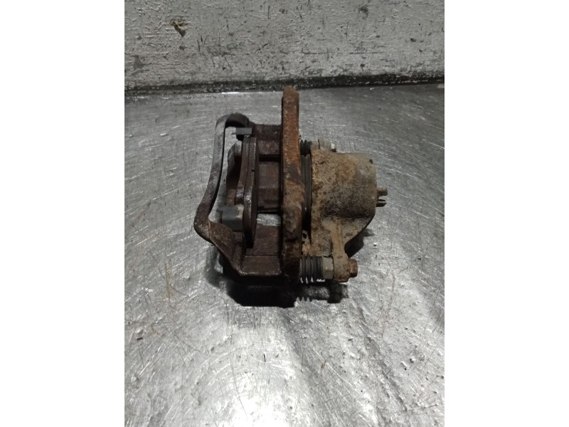 Recambio de pinza freno delantera derecha para hyundai elantra iii sedán (xd) 1.6 referencia OEM IAM   