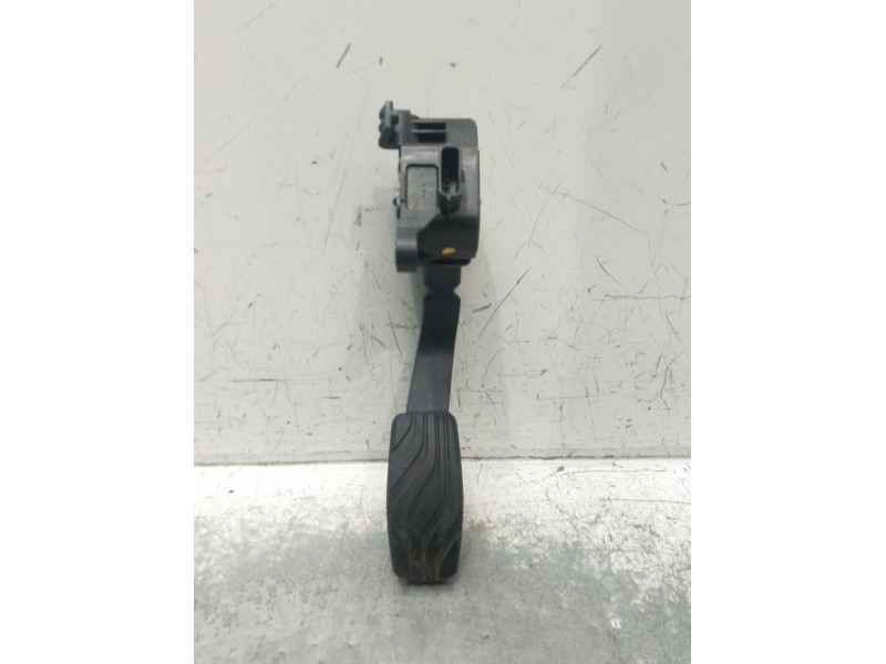 Recambio de potenciometro pedal para dacia sandero iii 1.0 tce 90 eco-g referencia OEM IAM 180100912RA 12224C 01043