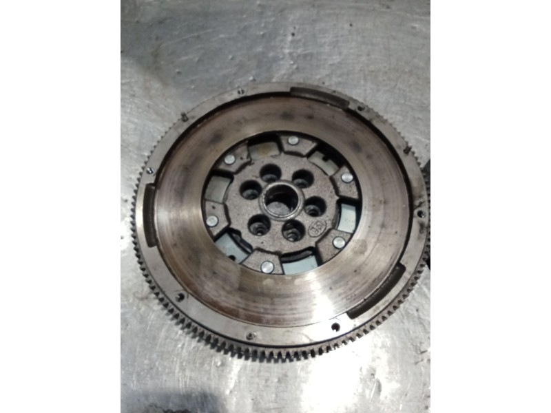 Recambio de kit embrague para volkswagen passat b6 (3c2) 2.0 tdi 16v referencia OEM IAM 32403355 CAB 