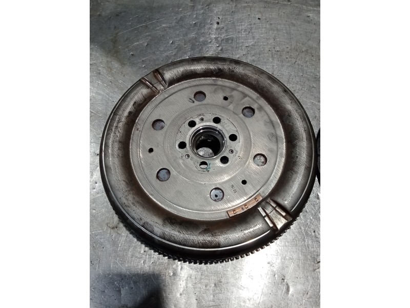 Recambio de kit embrague para volkswagen passat b6 (3c2) 2.0 tdi 16v referencia OEM IAM 32403355 CAB 