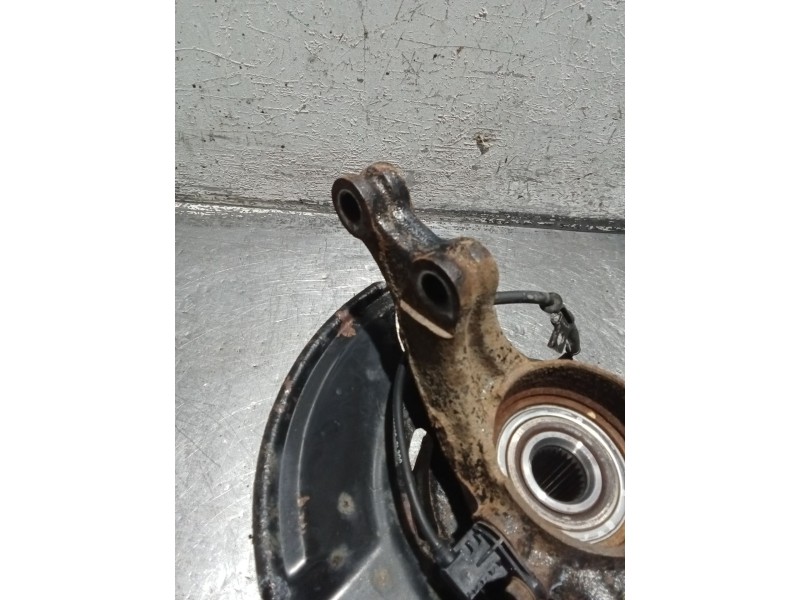 Recambio de mangueta delantera derecha para hyundai elantra iii sedán (xd) 1.6 referencia OEM IAM   