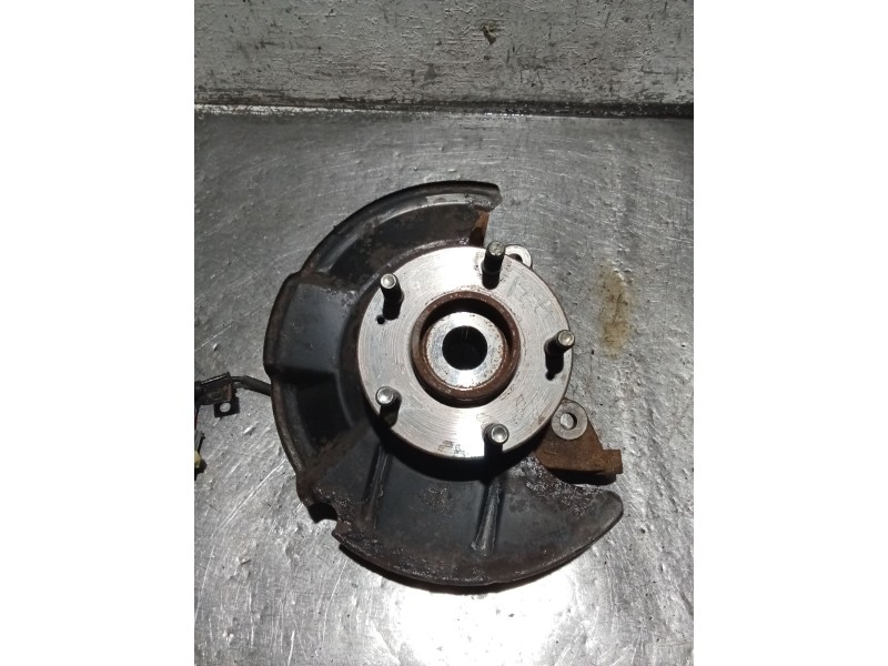 Recambio de mangueta delantera izquierda para hyundai elantra iii sedán (xd) 1.6 referencia OEM IAM   