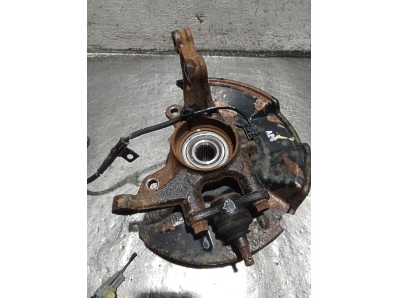 Recambio de mangueta delantera izquierda para hyundai elantra iii sedán (xd) 1.6 referencia OEM IAM   
