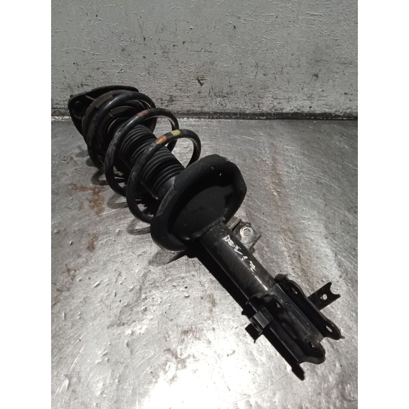 Recambio de amortiguador delantero izquierdo para hyundai accent iii sedán (mc) 1.4 gl referencia OEM IAM   