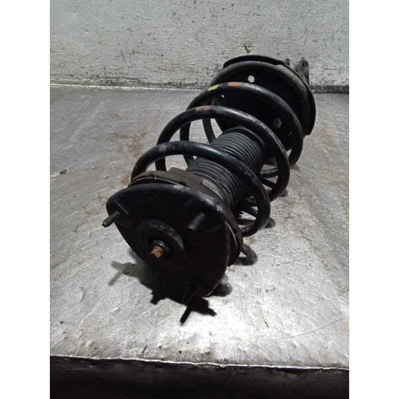 Recambio de amortiguador delantero izquierdo para hyundai accent iii sedán (mc) 1.4 gl referencia OEM IAM   