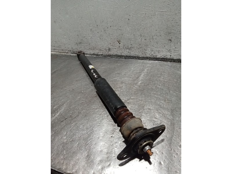 Recambio de amortiguador trasero izquierdo para hyundai accent iii sedán (mc) 1.4 gl referencia OEM IAM   
