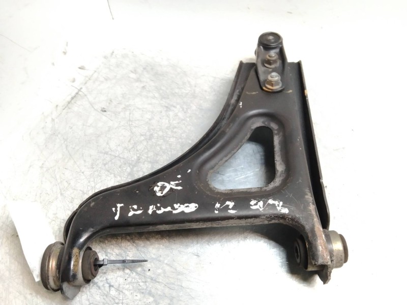 Recambio de brazo suspension inferior delantero derecho para renault twingo (co6) 1.3 cat referencia OEM IAM   