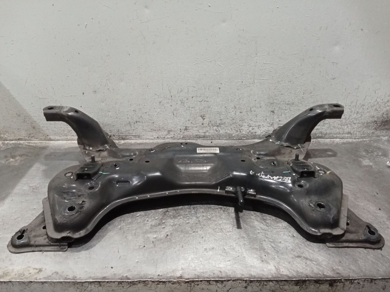 Recambio de puente delantero para kia cee´d (jd) 1.6 gt referencia OEM IAM CUNA 62401A6900 