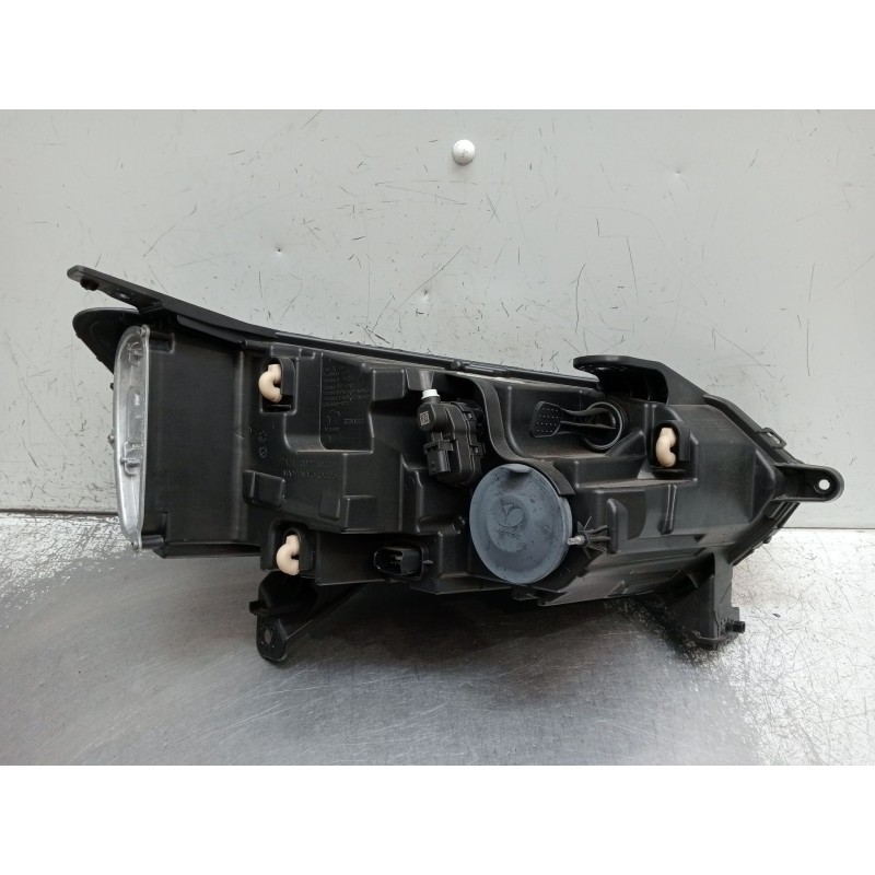 Recambio de faro izquierdo para dacia sandero iii 1.0 tce 90 eco-g referencia OEM IAM 260602561R  