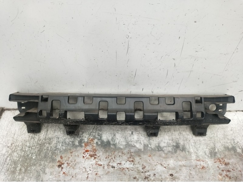 Recambio de refuerzo paragolpes trasero para dacia sandero iii 1.0 tce 90 eco-g referencia OEM IAM   