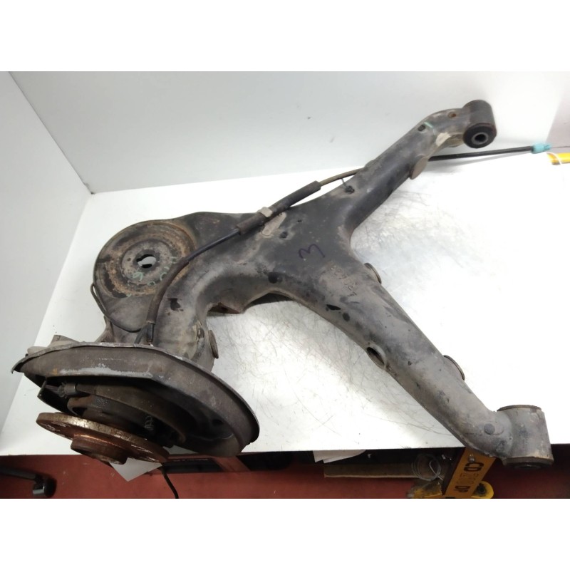 Recambio de mangueta trasera derecha para mercedes vito caja cerrada 6.03  111 cdi largo (639.603) referencia OEM IAM   