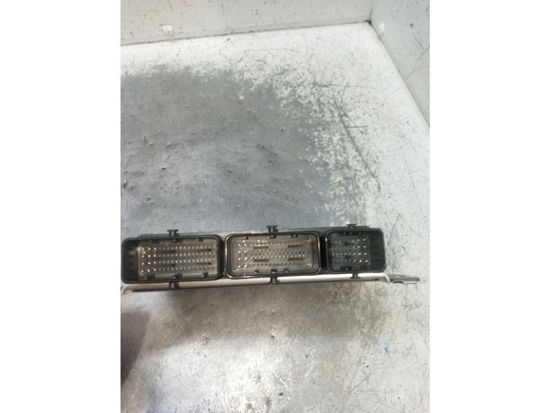 Recambio de centralita motor uce para dacia sandero iii 1.0 tce 90 eco-g referencia OEM IAM 237100773V AAA9433670101 237100796V