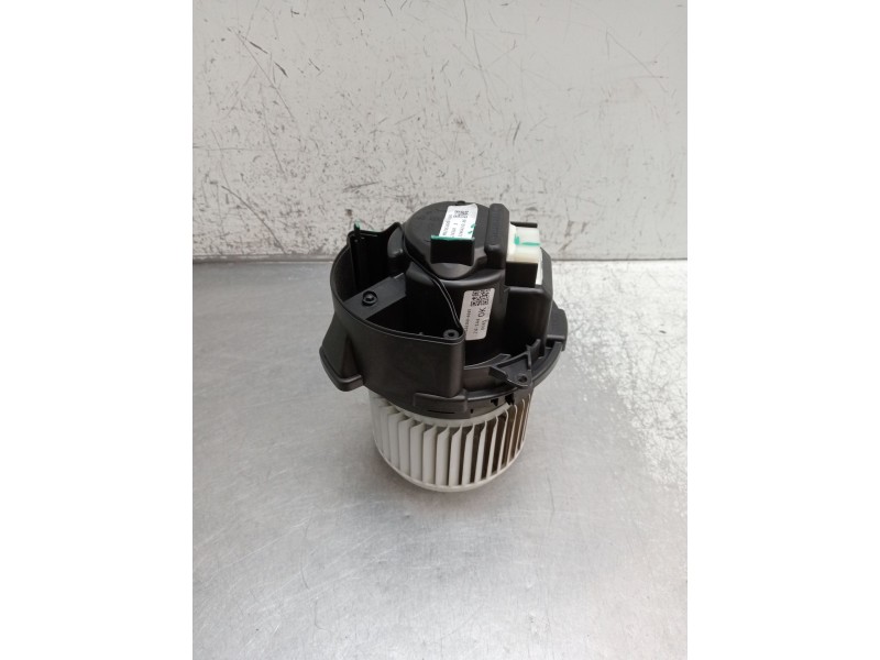 Recambio de motor calefaccion para dacia sandero iii 1.0 tce 90 eco-g referencia OEM IAM M01163606685  