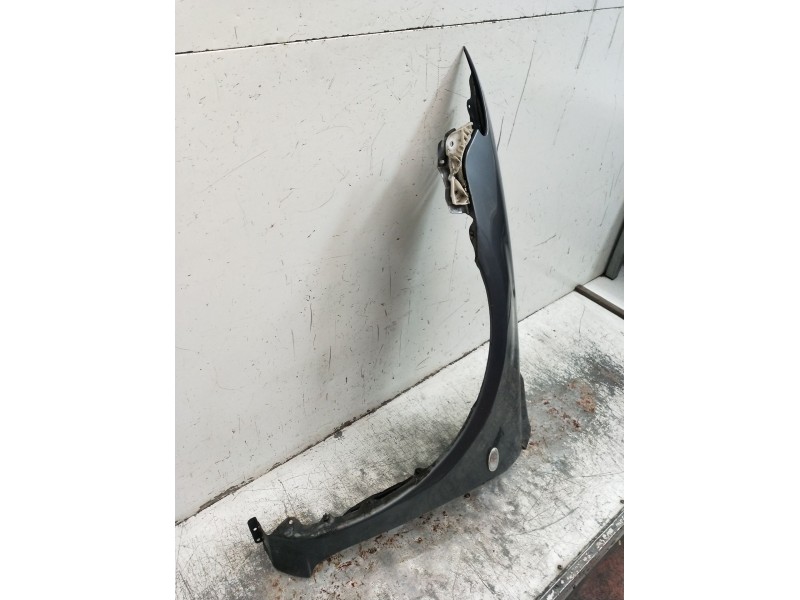 Recambio de aleta delantera izquierda para mazda 6 hatchback (gg) 2.0 di (gg14) referencia OEM IAM   