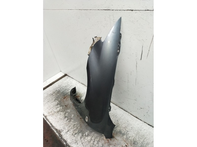 Recambio de aleta delantera izquierda para mazda 6 hatchback (gg) 2.0 di (gg14) referencia OEM IAM   