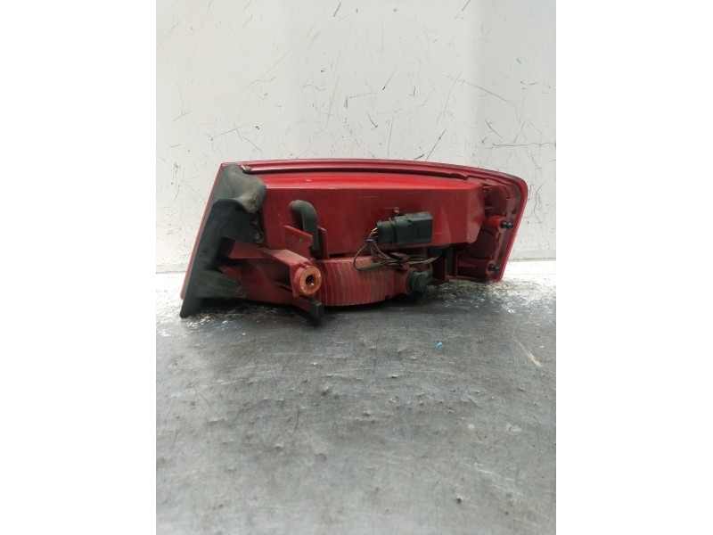 Recambio de piloto trasero izquierdo para audi a5 sportback (8ta) 2.0 tdi quattro referencia OEM IAM 8T8945095D  