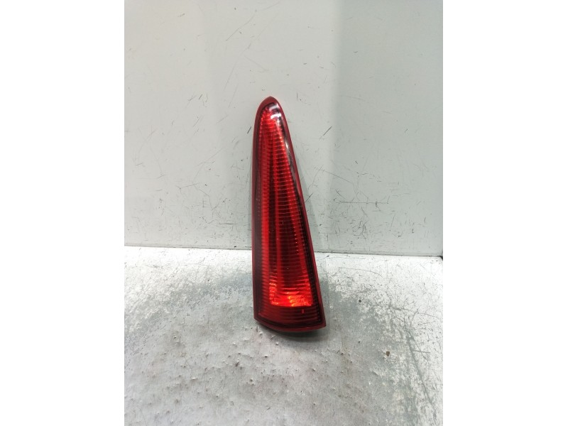 Recambio de piloto trasero izquierdo para renault kangoo / grand kangoo ii (kw0/1_) 1.5 dci 90 (kw05, kw08, kw0g, kw11) referenc