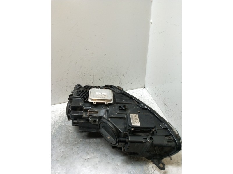 Recambio de faro derecho para volkswagen golf vi (5k1) 2.0 tdi referencia OEM IAM 7L6941329B 5K1941752C XENON1ZS00990202