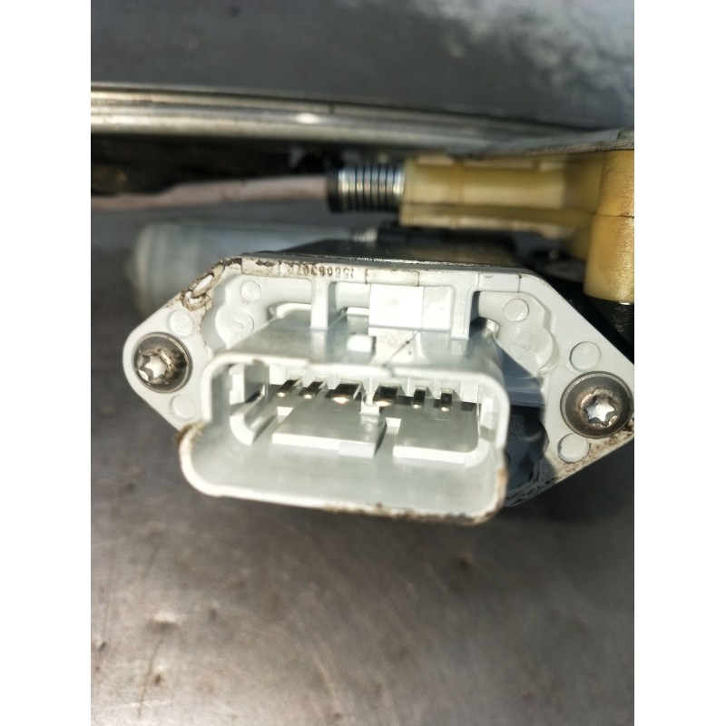 Recambio de elevalunas delantero izquierdo para renault kangoo / grand kangoo ii (kw0/1_) 1.5 dci 90 (kw05, kw08, kw0g, kw11) re