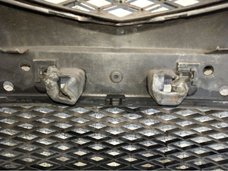 Recambio de paragolpes delantero para mazda 6 hatchback (gg) 2.0 di (gg14) referencia OEM IAM VER FOTOS  