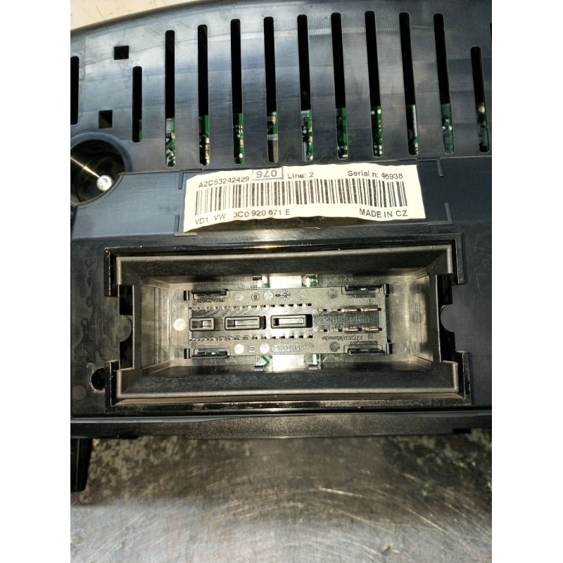 Recambio de cuadro instrumentos para volkswagen passat b6 (3c2) 2.0 tdi 16v referencia OEM IAM 3C0920871E A2C53242429 