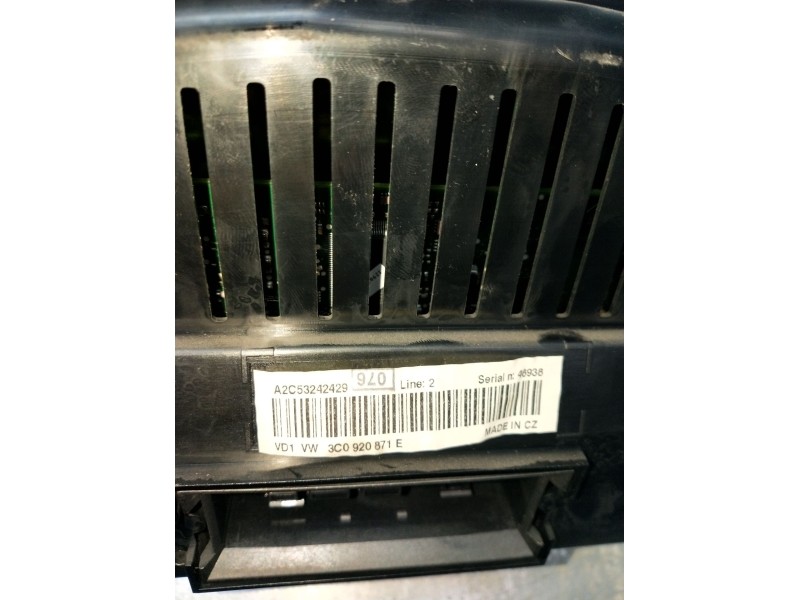Recambio de cuadro instrumentos para volkswagen passat b6 (3c2) 2.0 tdi 16v referencia OEM IAM 3C0920871E A2C53242429 