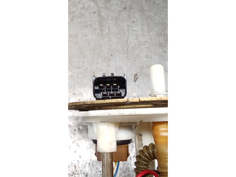 Recambio de bomba combustible para chevrolet aveo / kalos hatchback (t200) 1.4 16v referencia OEM IAM 96423297  