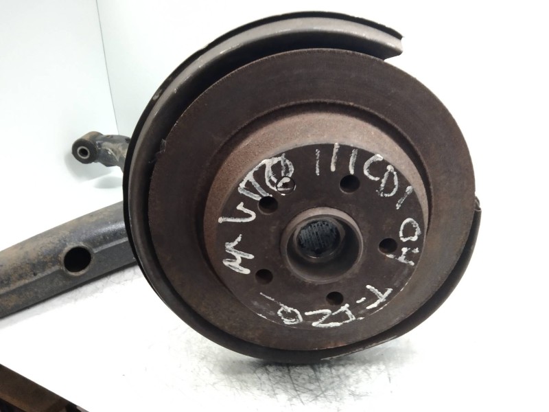 Recambio de mangueta trasera izquierda para mercedes vito mixto 06.2003 referencia OEM IAM   