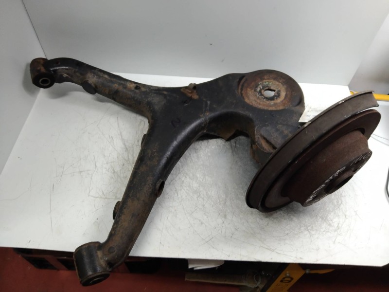 Recambio de mangueta trasera izquierda para mercedes vito mixto 06.2003 referencia OEM IAM   