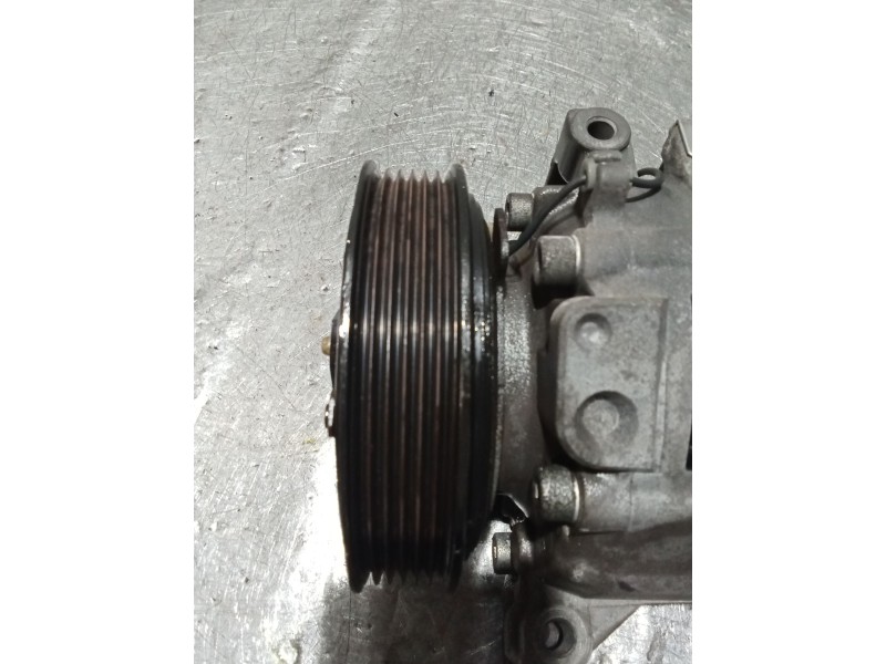 Recambio de compresor aire acondicionado para nissan primera (p12) 2.0 referencia OEM IAM 92600AU000  