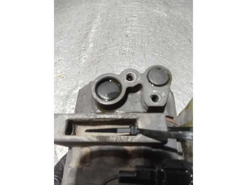 Recambio de compresor aire acondicionado para nissan primera (p12) 2.0 referencia OEM IAM 92600AU000  