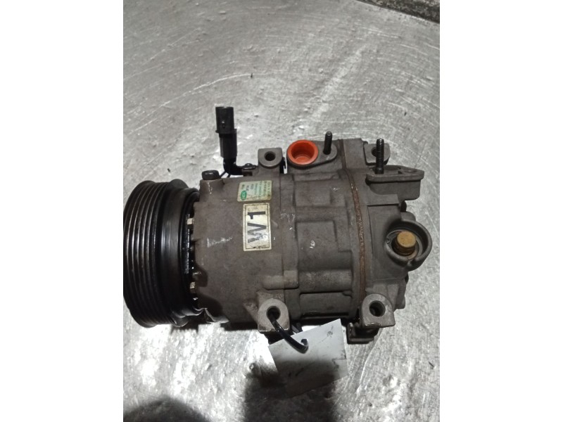 Recambio de compresor aire acondicionado para hyundai sonata v (nf) 2.0 crdi referencia OEM IAM DC4CA08  