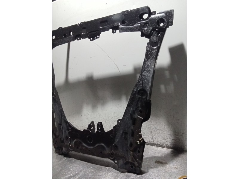 Recambio de puente delantero para dacia sandero iii 1.0 tce 90 eco-g referencia OEM IAM   