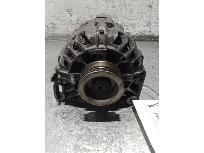 Recambio de alternador para dacia sandero 1.2 16v referencia OEM IAM 8200660044B  