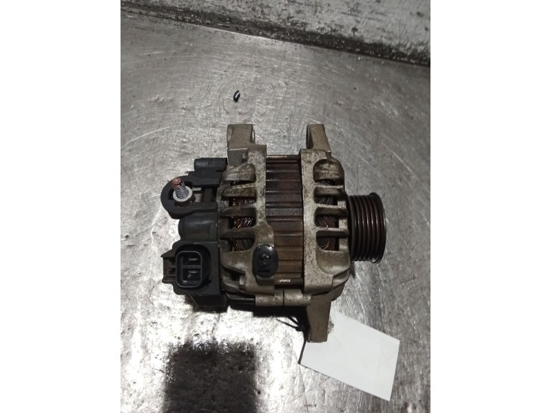 Recambio de alternador para hyundai elantra iii sedán (xd) 1.6 referencia OEM IAM 2655447  90A
