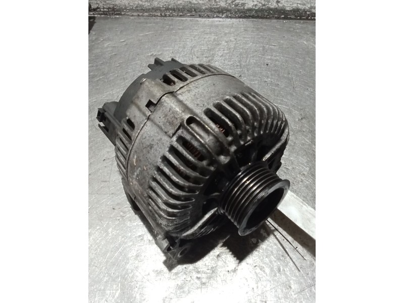 Recambio de alternador para audi a4 b7 (8ec) 3.0 tdi quattro referencia OEM IAM   