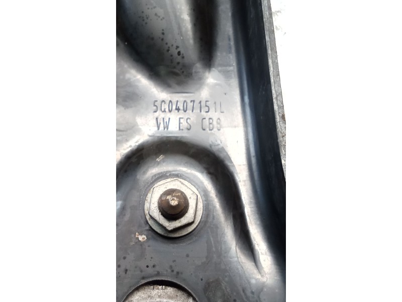 Recambio de brazo suspension inferior delantero izquierdo para seat leon sc (5f5) 1.4 tsi referencia OEM IAM 5C0407151L  