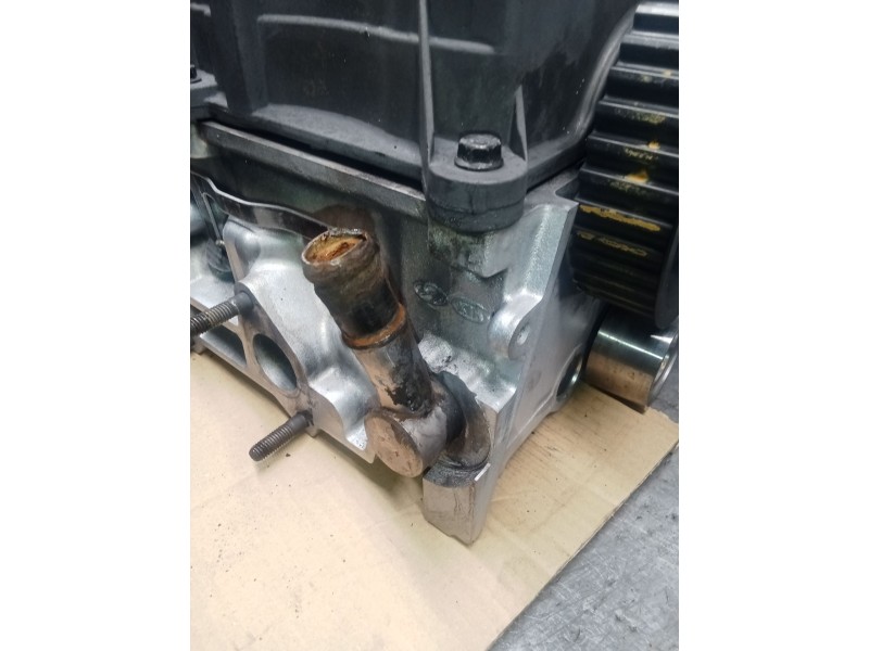 Recambio de culata para hyundai sonata v (nf) 2.0 crdi referencia OEM IAM 2211127400 D4EA 