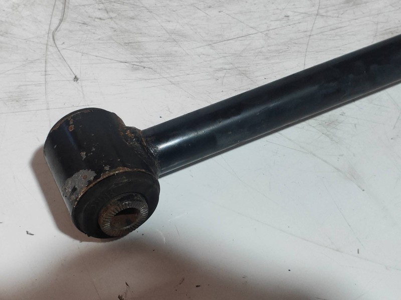 Recambio de brazo suspension superior trasero derecho para toyota rav 4 (a2) 1.8 luna referencia OEM IAM   