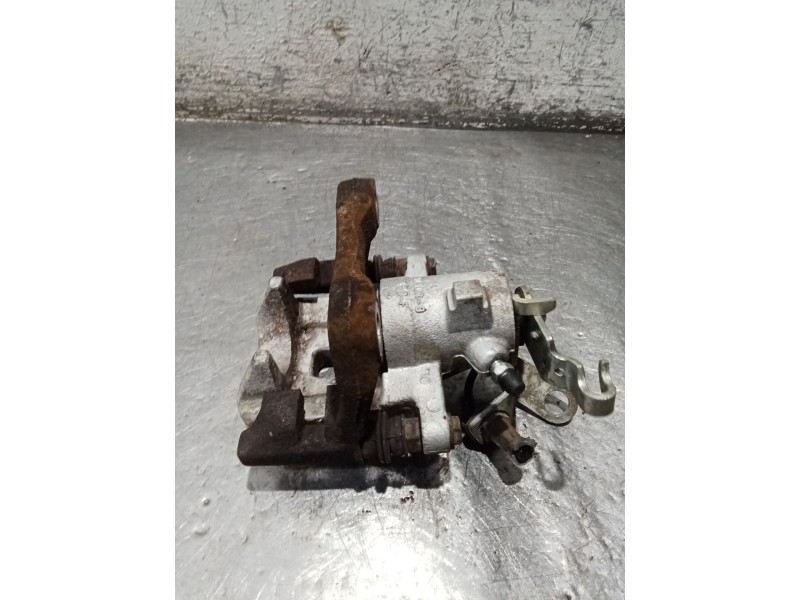 Recambio de pinza freno trasera derecha para volkswagen golf vi (5k1) 2.0 tdi referencia OEM IAM   