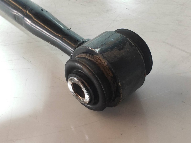 Recambio de brazo suspension superior trasero derecho para toyota rav 4 (a2) 1.8 luna referencia OEM IAM   