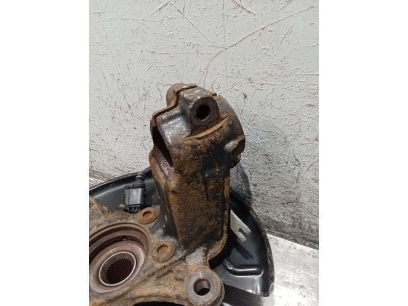 Recambio de mangueta delantera izquierda para volkswagen golf vi (5k1) 2.0 tdi referencia OEM IAM   