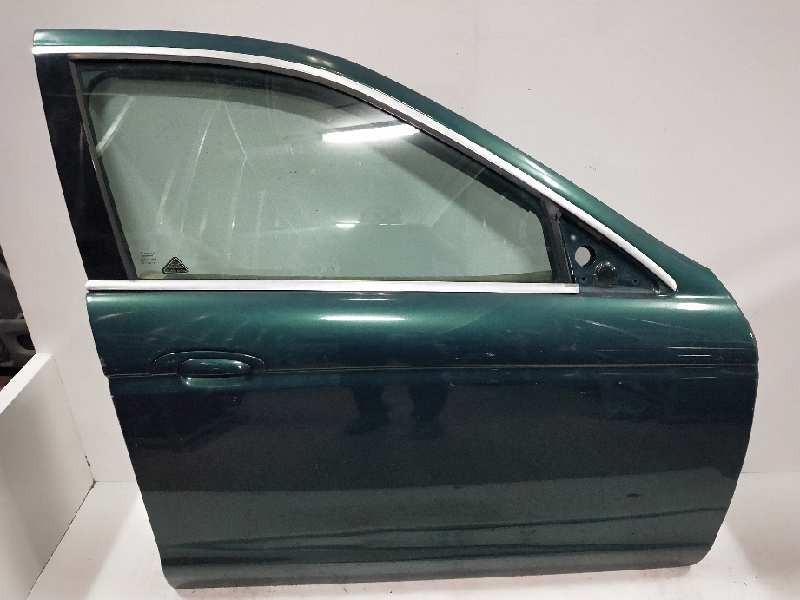Recambio de puerta delantera derecha para jaguar x-type 2.5 v6 24v cat referencia OEM IAM   