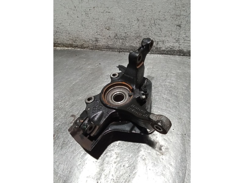 Recambio de mangueta delantera derecha para opel corsa e (x15) 1.3 cdti (08, 68) referencia OEM IAM 13388768 134318970 