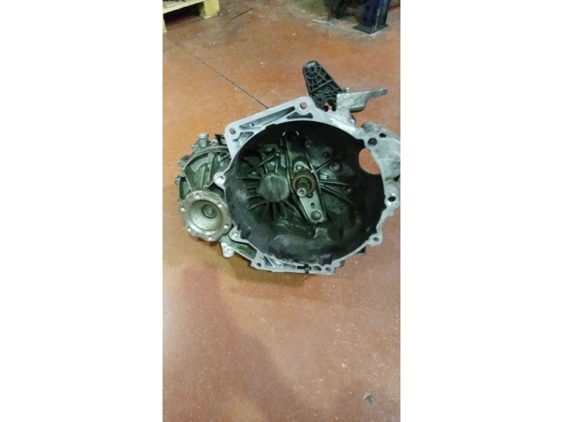 Recambio de caja cambios para volkswagen polo referencia OEM IAM TCW 6V FM6AJ017 161017480415
