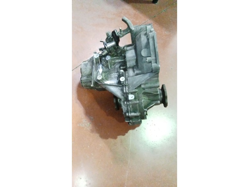 Recambio de caja cambios para volkswagen polo referencia OEM IAM TCW 6V FM6AJ017 161017480415