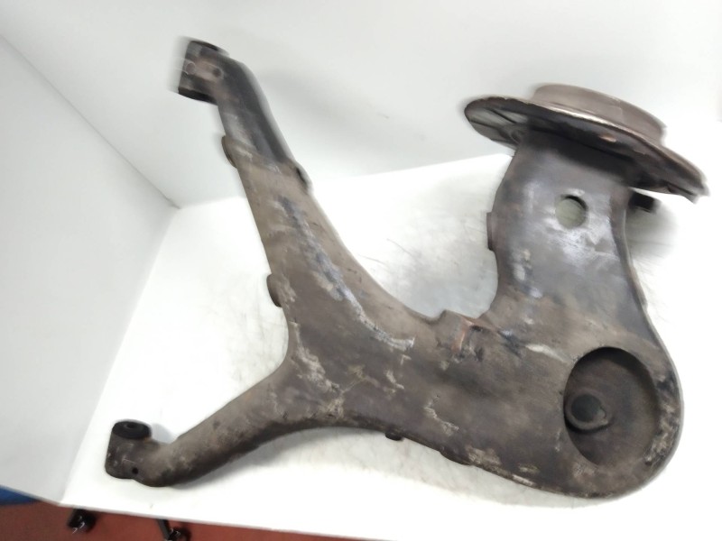 Recambio de mangueta trasera izquierda para mercedes vito caja cerrada 6.03  109 cdi compacto (639.601) referencia OEM IAM   