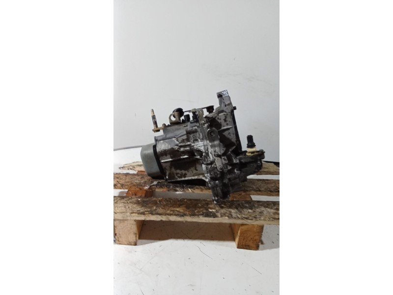 Recambio de caja cambios para peugeot 309 ii (3c, 3a) 1.4 referencia OEM IAM 2CD75 5v 00553