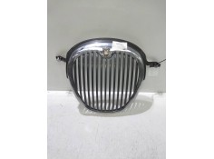 Recambio de rejilla delantera para jaguar x-type 2.5 v6 24v cat referencia OEM IAM   