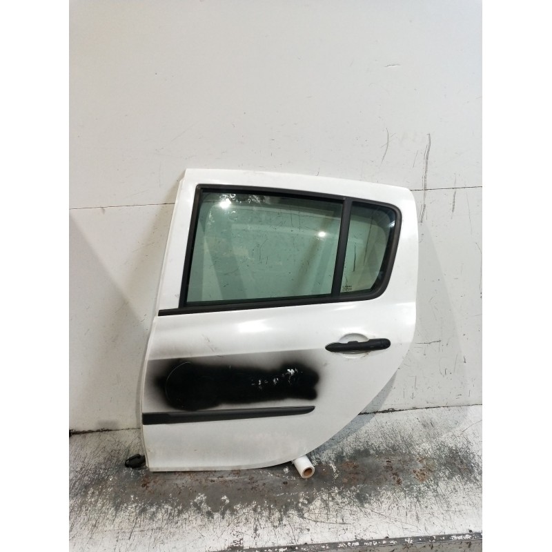 Recambio de puerta trasera izquierda para renault clio iii (br0/1, cr0/1) 1.5 dci referencia OEM IAM  5P 
